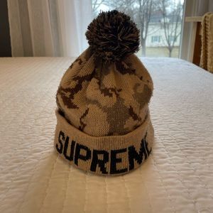 Supreme Camo Beanie